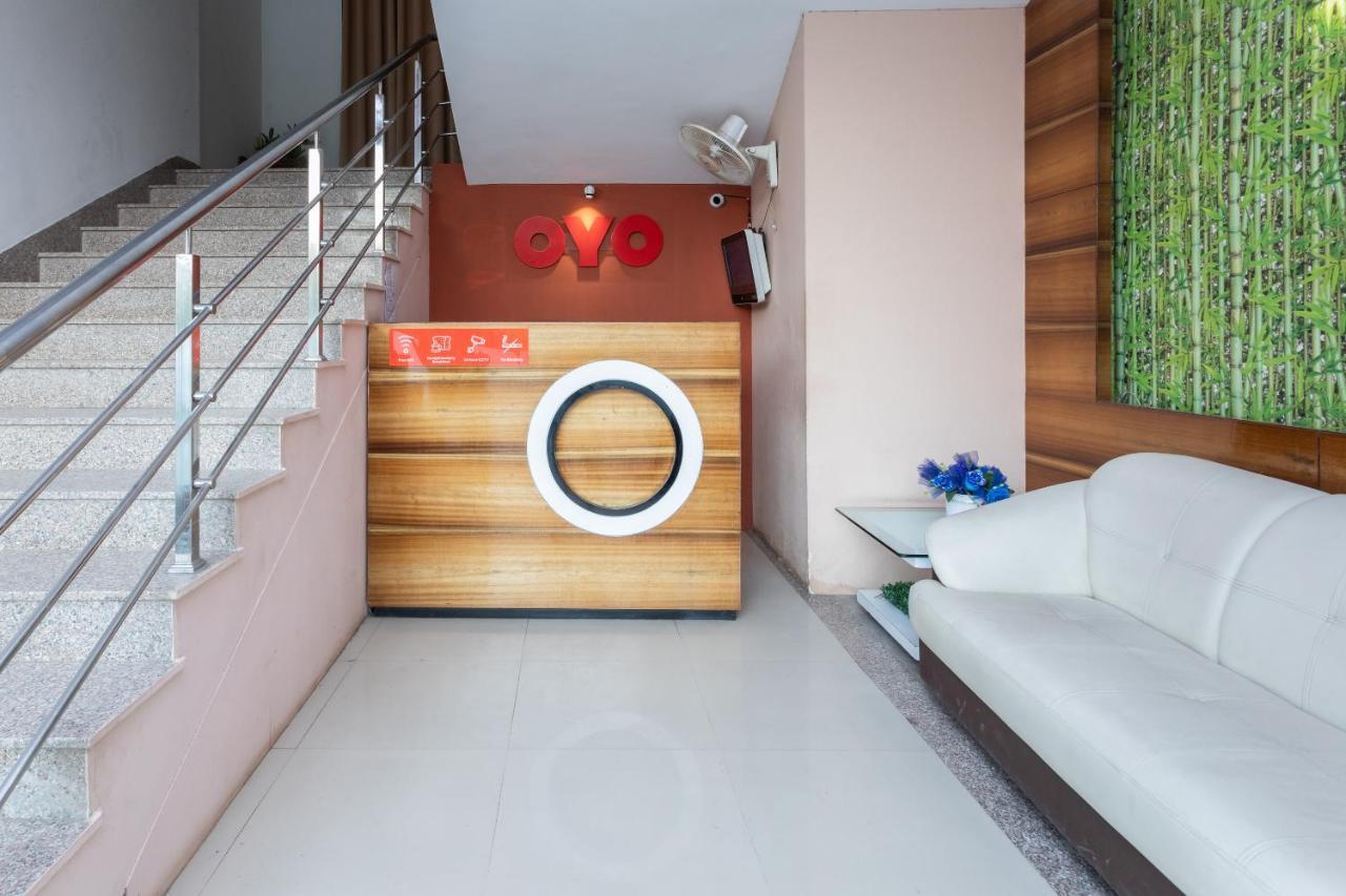 Capital O 80566 Hotel Mayank Bilāspur المظهر الخارجي الصورة