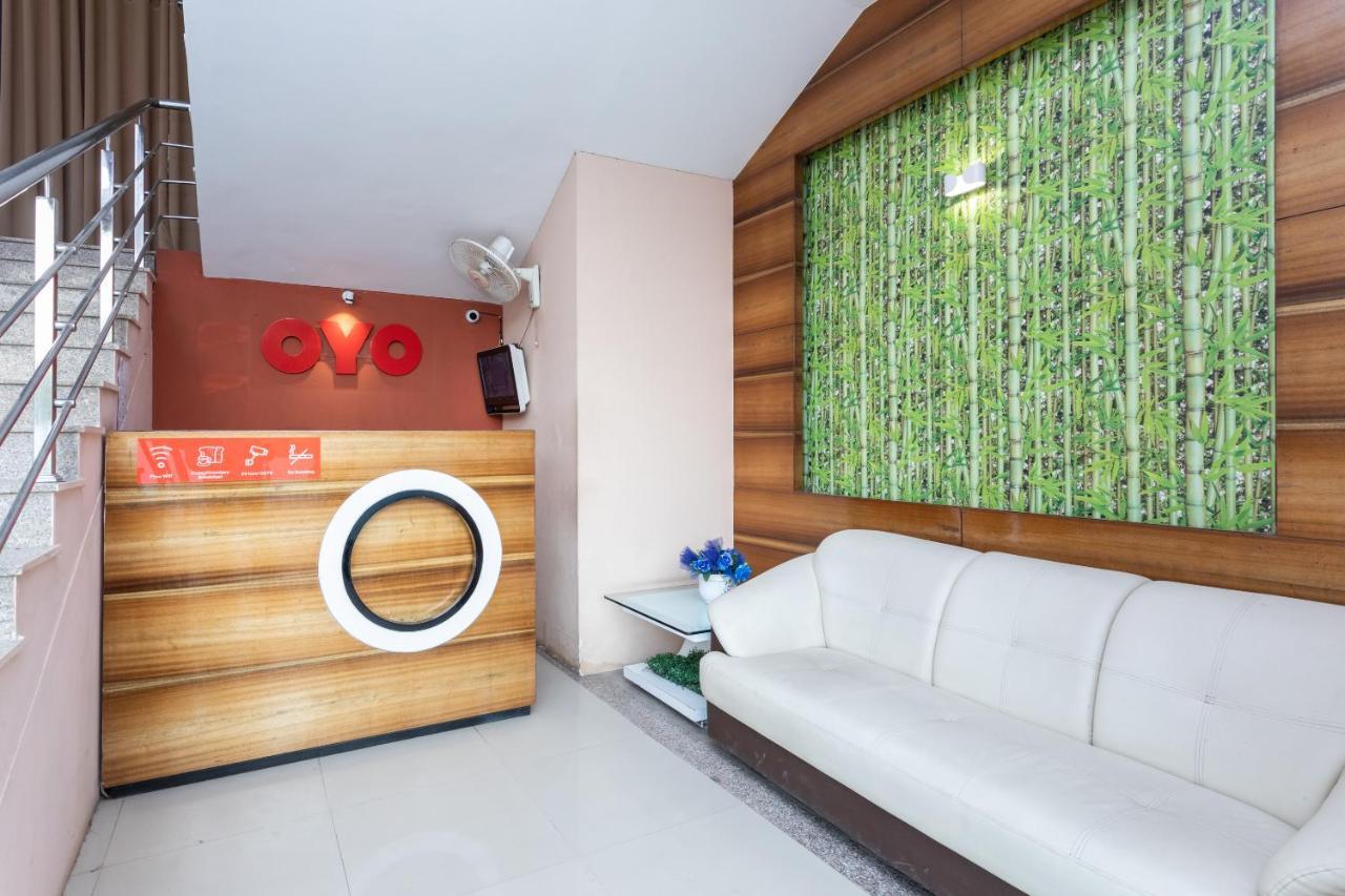 Capital O 80566 Hotel Mayank Bilāspur المظهر الخارجي الصورة
