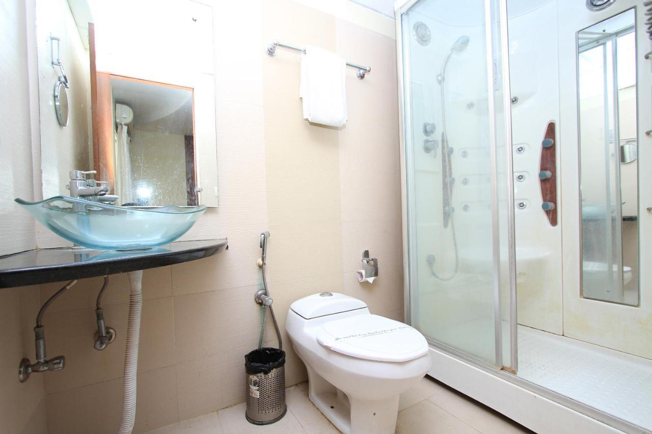 Capital O 80566 Hotel Mayank Bilāspur المظهر الخارجي الصورة